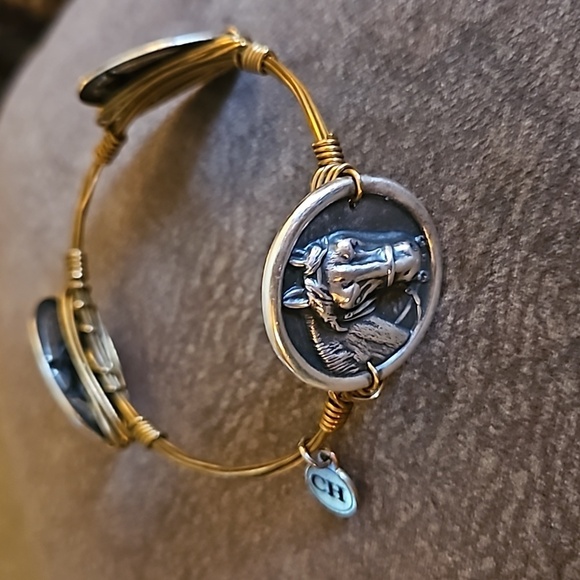 ARTISAN CH Rustic Equestrian Horse Coin Wire Wrapped Bracelet - Picture 5 of 8